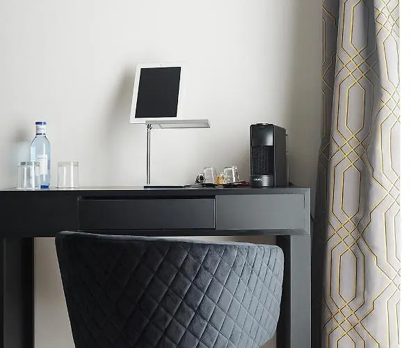 Гостьовий будинок Elite - Gay Men Only (adults Only) 4*