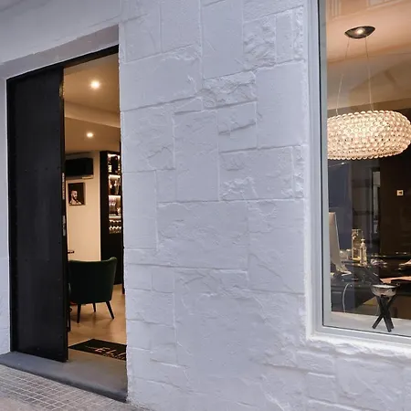 Guest house Elite - Gay Men Only (adults Only) 2*