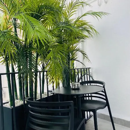 Guest house Elite - Gay Men Only (adults Only)