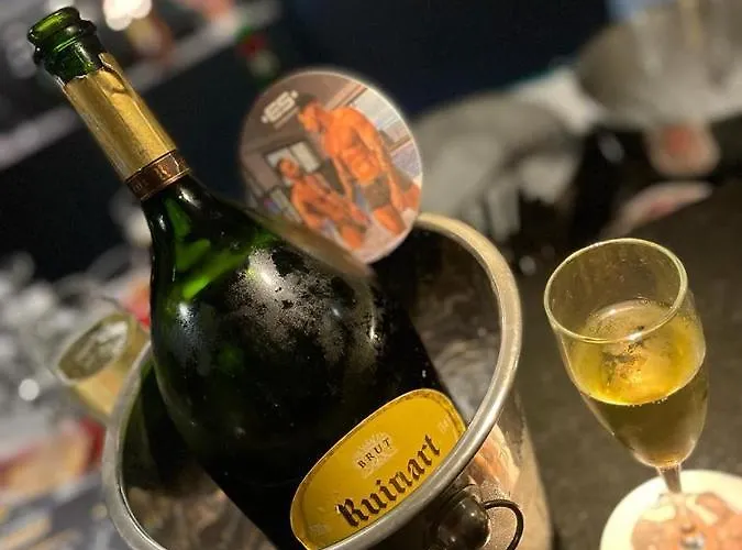 Pensión Elite - Gay Men Only (adults Only) 4*