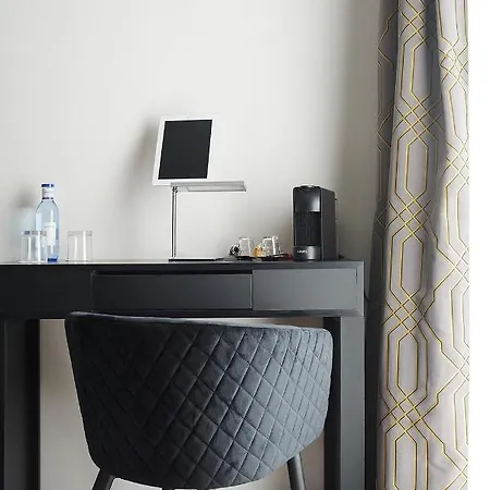 Maison d'hôtes Elite - Gay Men Only (adults Only) 4*