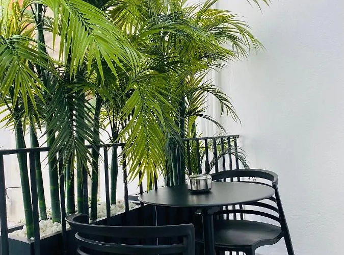 Гостьовий будинок Elite - Gay Men Only (adults Only)